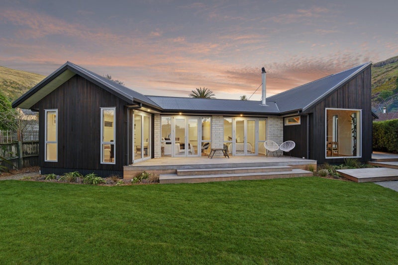 Property Valuation for 33 Menzies Street, Sumner, Christchurch Trade