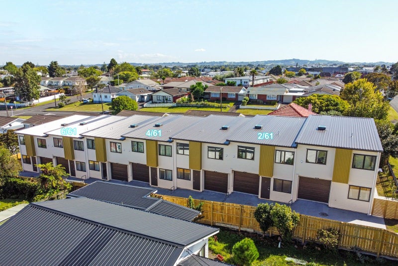 2/61 East Street, Papakura, Papakura - Carousel 2