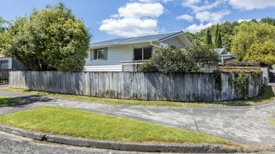 1/56 Gemstone Drive, Birchville, Upper Hutt - Carousel 1