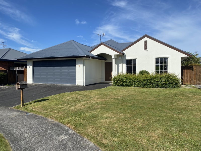 17 Maidstone Place, Rototuna North, Hamilton - Carousel 2