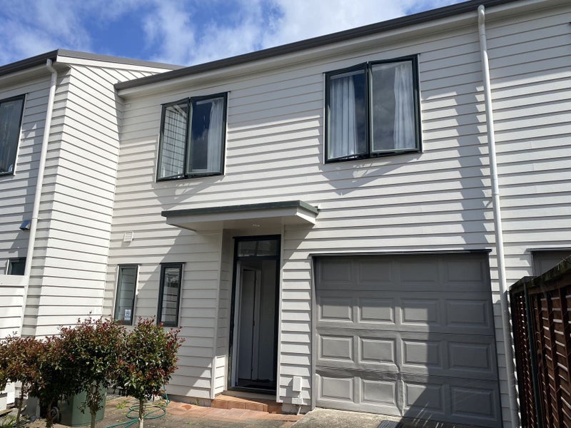 56/1 Ambrico Place, New Lynn, Auckland - Carousel 2