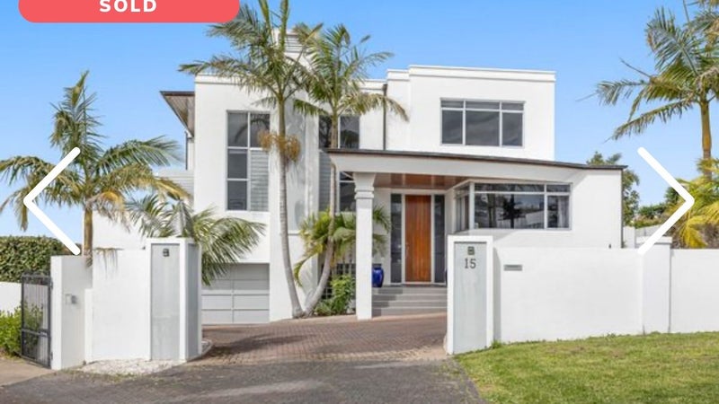 15 Courtneys, West Harbour, Auckland - Carousel 1