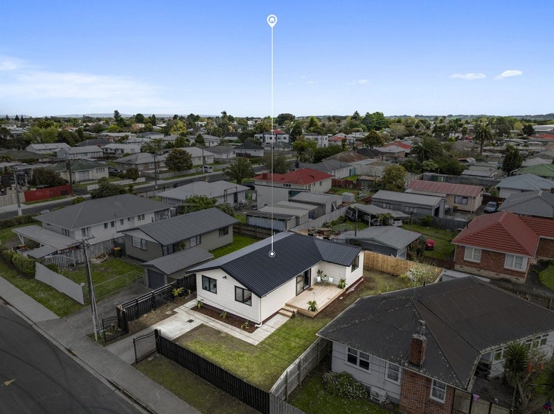 1 Pembrook Street, Papakura, Papakura - Carousel 5