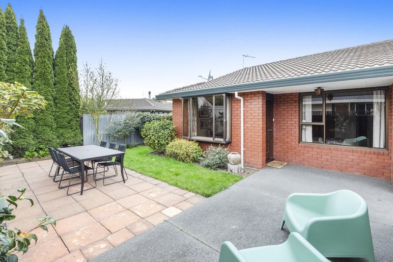 2/10 Broadfell Avenue, Avonhead, Christchurch - Carousel 2
