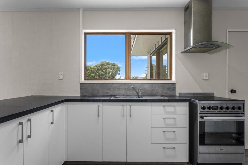 34 Fishermans Drive, Coastlands, Whakatane - Carousel 1