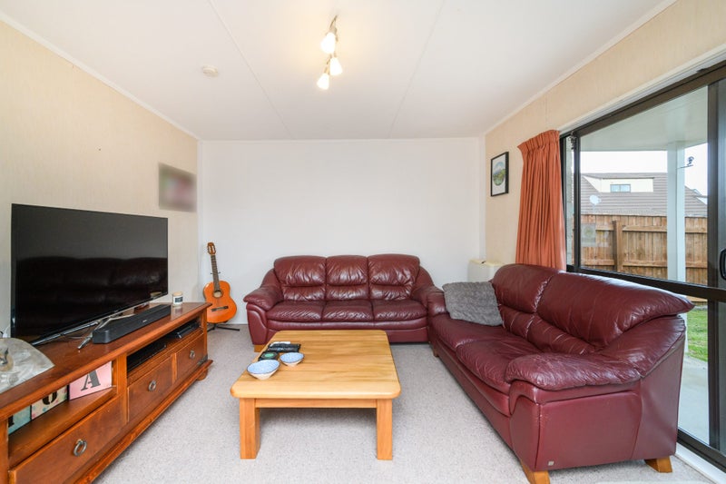 9 Charisma Court, Kelvin Grove, Palmerston North - Carousel 2
