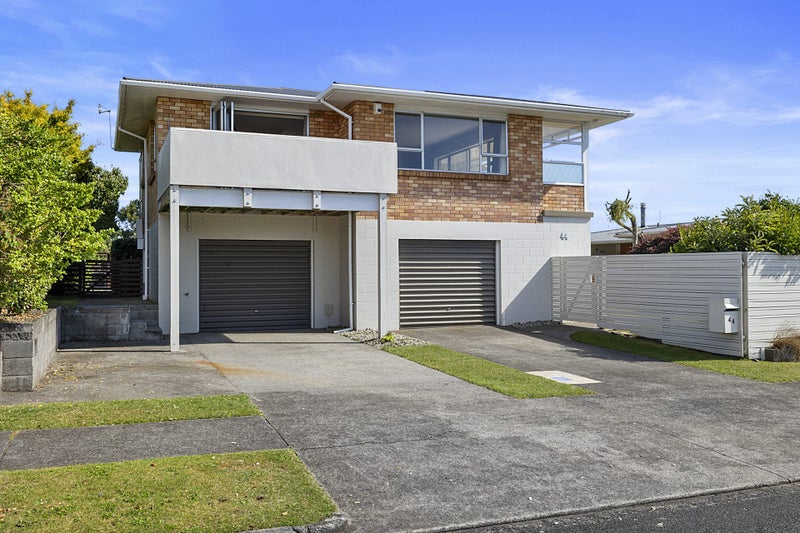 44 Nevada Drive, Merrilands, New Plymouth, Taranaki - Carousel 1
