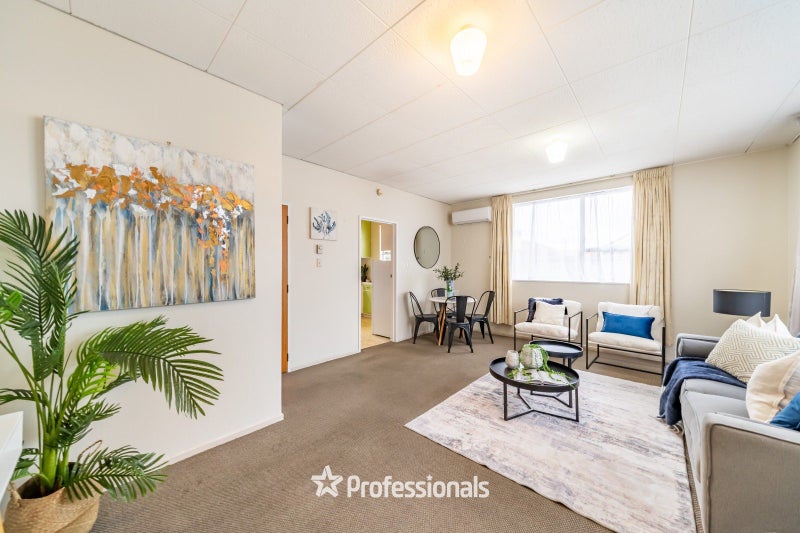 1/4 Rodney Street, Waiwhetu, Lower Hutt - Carousel 1