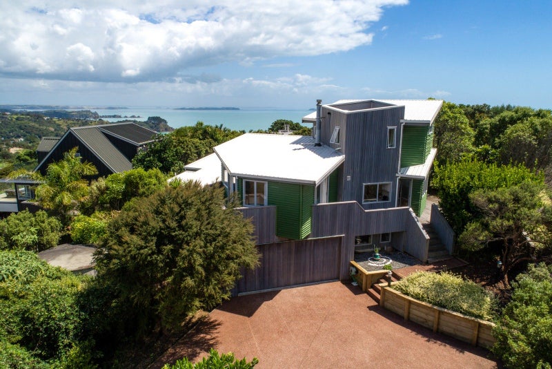44 View Road, Ostend, Waiheke Island - Carousel 2