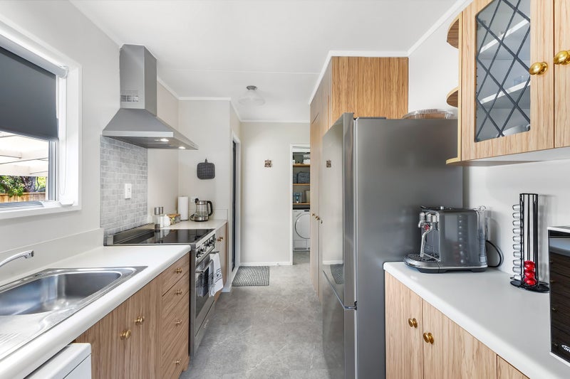 16 Burtts Road, Durie Hill, Whanganui - Carousel 2