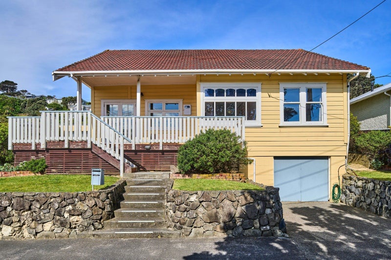 133 Melbourne Road, Island Bay, Wellington - Carousel 1