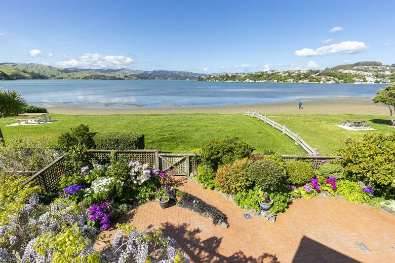 3/42 Mana Esplanade, Paremata, Porirua - Carousel 1