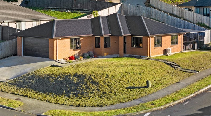 5 James Elliot Way, Pokeno - Carousel 1