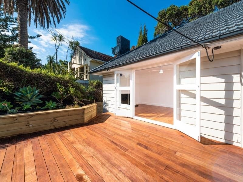 59 Hanlon Crescent, Narrow Neck, Auckland - Carousel 2