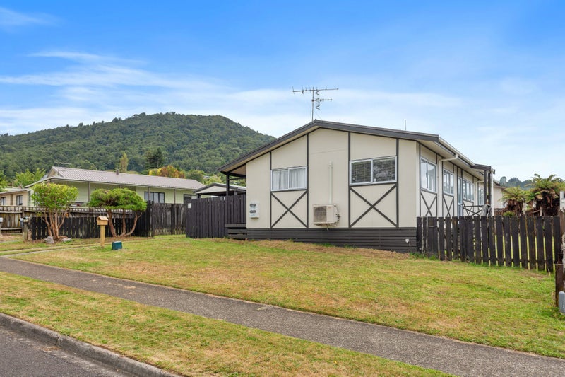 23A Ruby Place, Pukehangi, Rotorua - Carousel 1