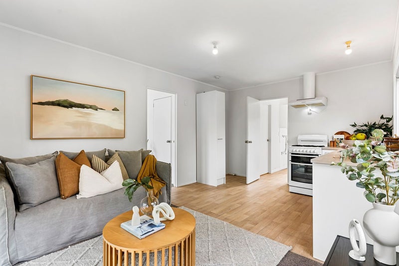 9 Ivy Place, Birkdale, Auckland - Carousel 2