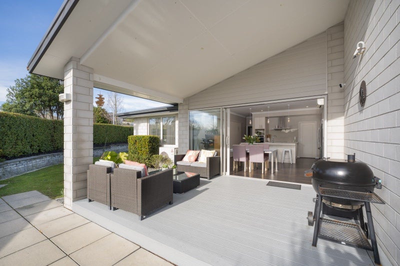 1 Landing Drive, Pyes Pa, Tauranga - Carousel 2