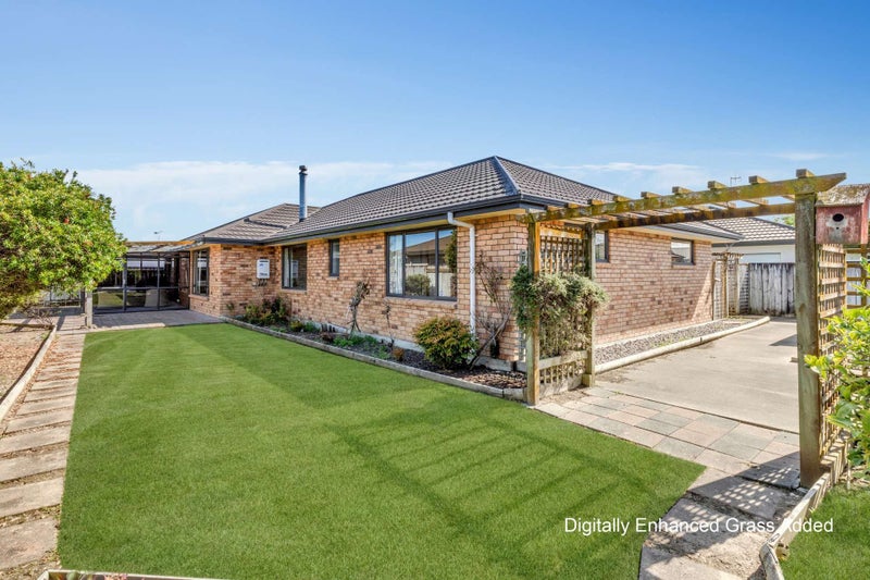 16 Meridian Grove, Kelvin Grove, Palmerston North - Carousel 2