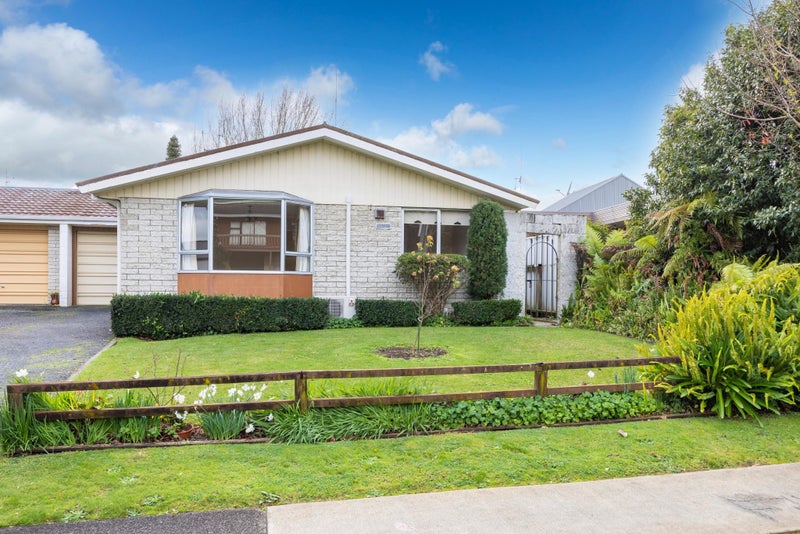 116B Totara Drive, Pukete, Hamilton - Carousel 1