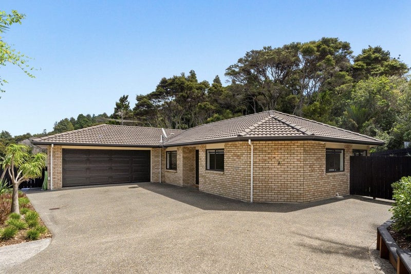 29A Heathglen Place, Bayview, Auckland - Carousel 1