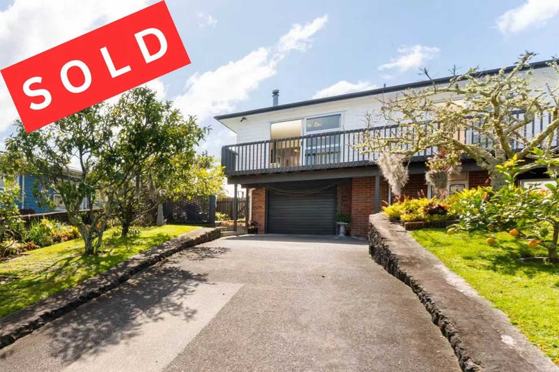 19 Trinidad Road, Sunnynook, Auckland - Carousel 1