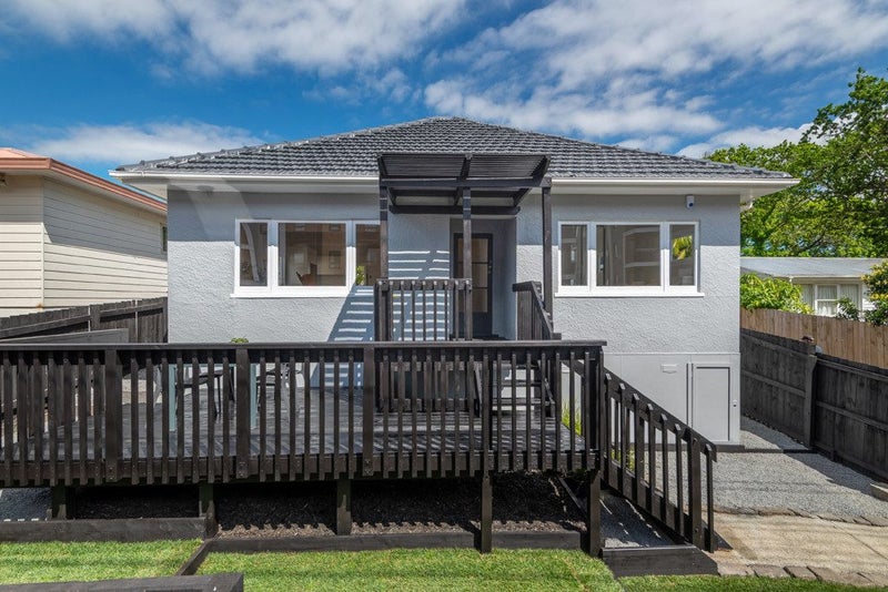 2/180 Lake Road, Northcote, North Shore City, Auckland - Carousel 1