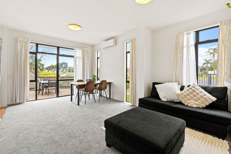 83/2 Armoy Drive, East Tamaki, Auckland - Carousel 2