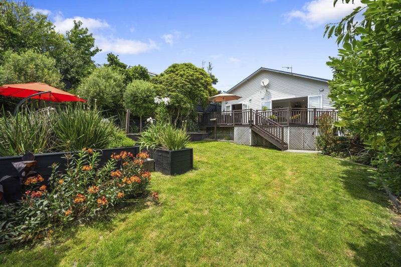 220 Karori Road, Karori, Wellington - Carousel 1
