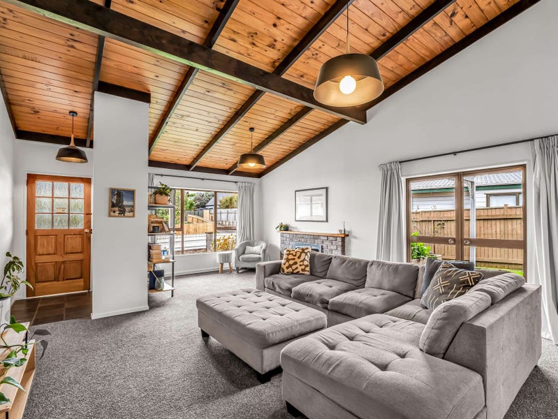 5 Spurdle Street, Springvale, Whanganui - Carousel 2