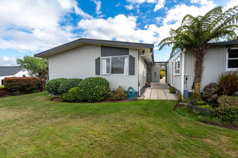 27 Glamis Avenue, Dinsdale, Hamilton - Carousel 24