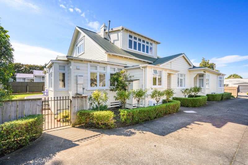4/7 Terrace Street, Roslyn, Palmerston North - Carousel 1