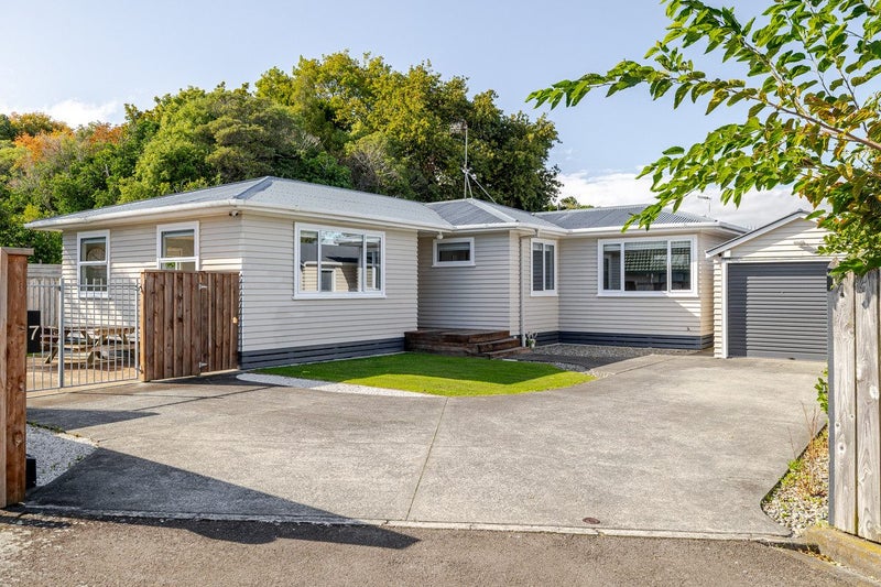 7 Sovereign Court, West End, Palmerston North - Carousel 1