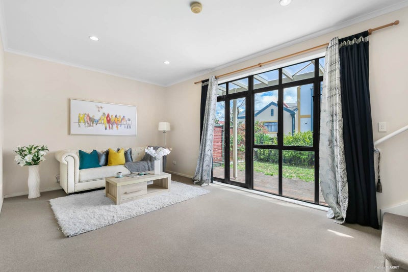 64/1 Ambrico Place, New Lynn, Auckland - Carousel 2