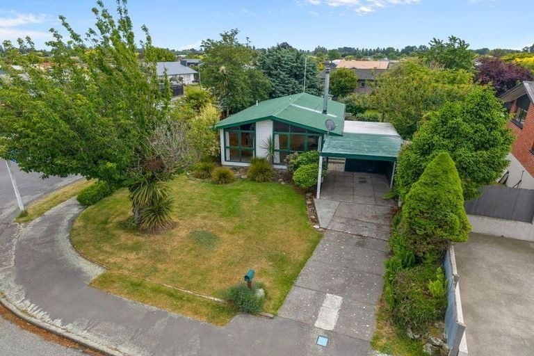 11 Bathurst Street, Allenton, Ashburton - Carousel 2