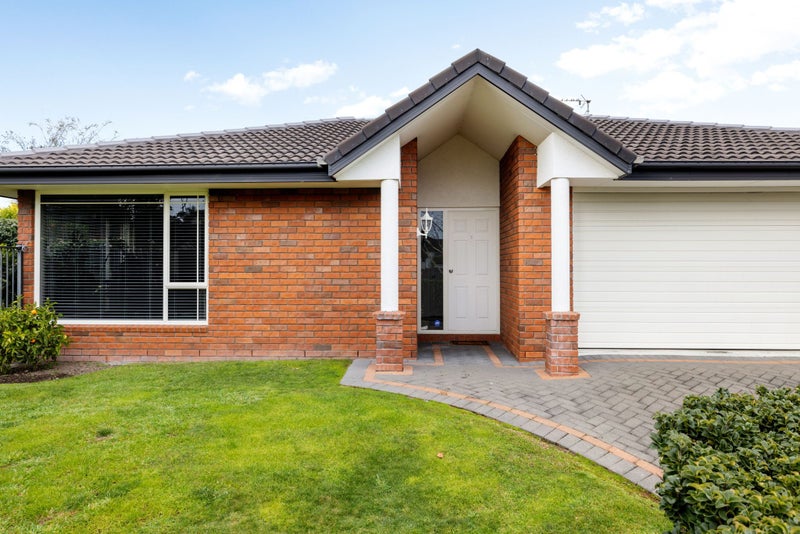 29 St James Drive, Huntington, Hamilton - Carousel 25