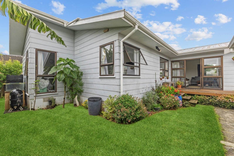 30B Woolfield Road, Papatoetoe, Auckland - Carousel 1