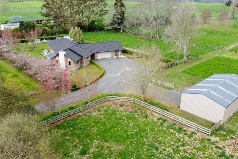 75 Robson Road, Ngahinapouri, Hamilton - Carousel 1