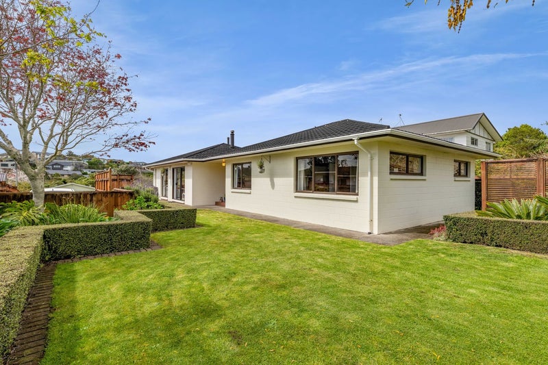 18 Hartland Place, Welbourn, New Plymouth - Carousel 2