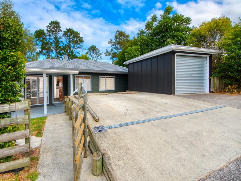 Property Valuation for 8 Oakhaven Place, Ranui, Auckland Trade Me