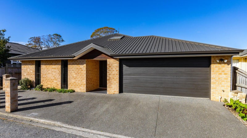 49B Park Terrace, Blenheim - Carousel 1