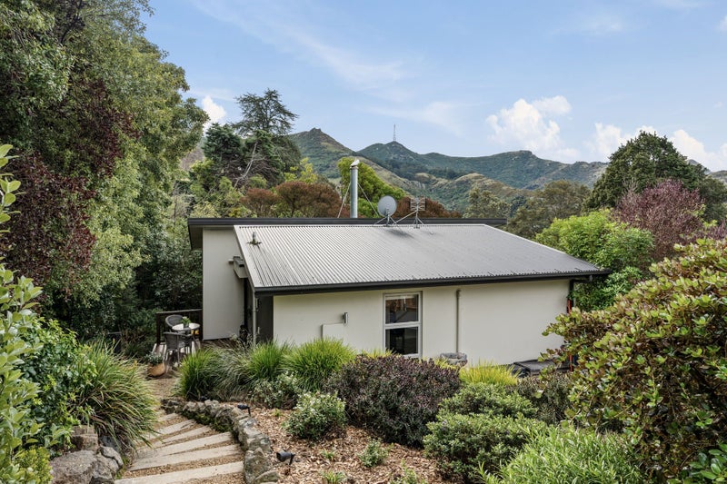 109 Main Road, Lyttelton - Carousel 1