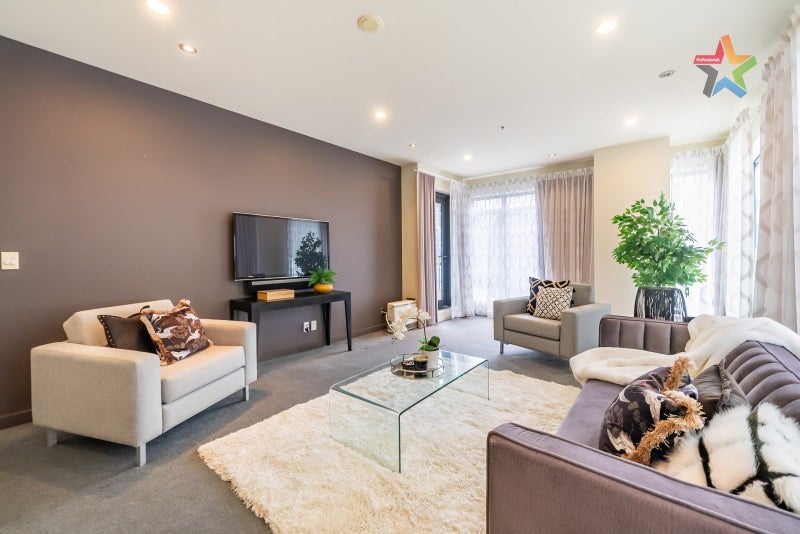 3J/42 Molesworth Street, Thorndon, Wellington - Carousel 1