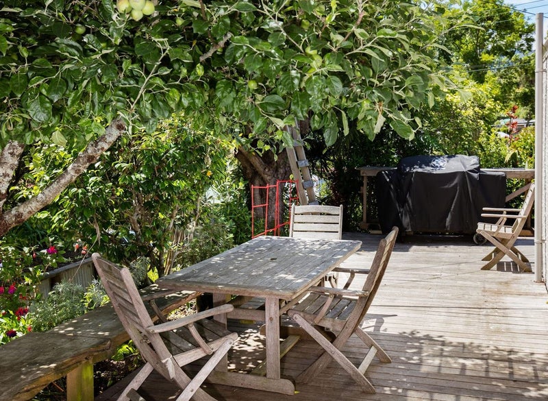 98 Russell Street, Stepneyville, Nelson - Carousel 2