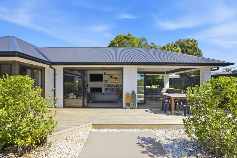 138 Gloucester Road, Mount Maunganui, Mount Maunganui - Carousel 2