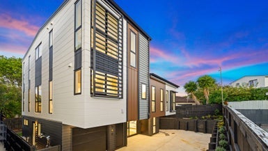 1664E Great North Road, Avondale, Auckland - Carousel 1