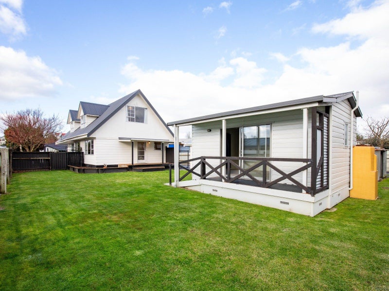 6 Camden Place, Pukete, Hamilton - Carousel 2