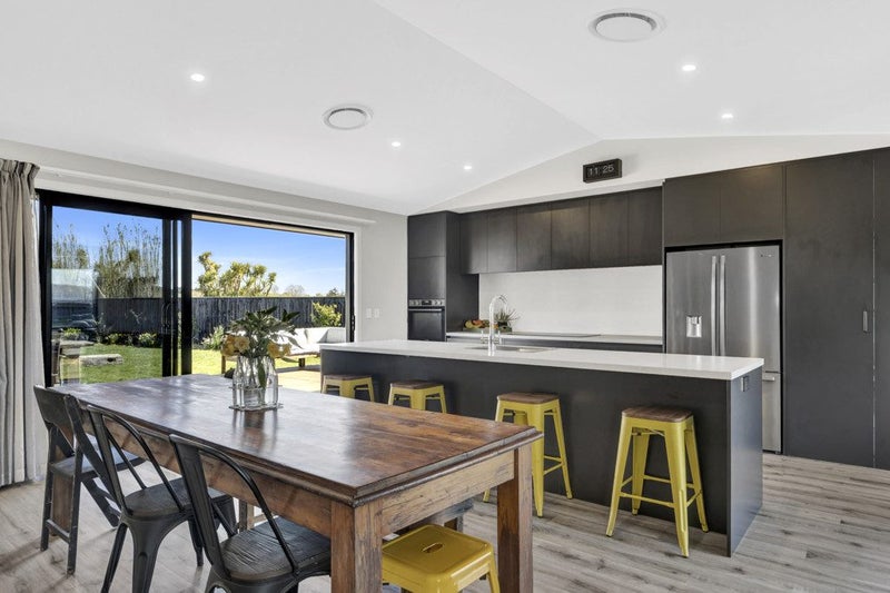 1454 Springs Road, Lincoln, Lincoln - Carousel 2