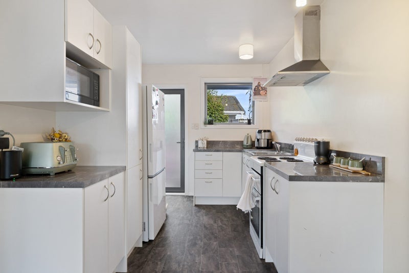 3/230 Springfield Road, St Albans, Christchurch - Carousel 2