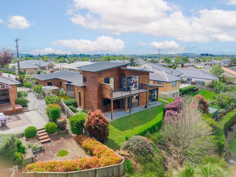 76 Rototuna Road, Rototuna, Hamilton - Carousel 2
