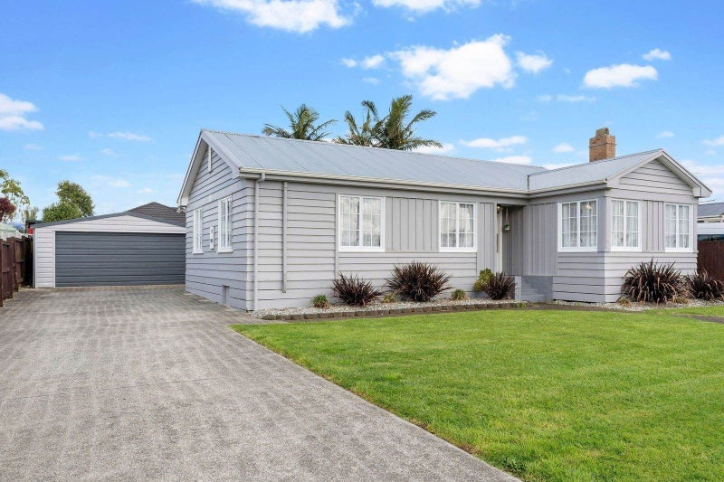 13 Buchanan Road, Kingseat - Carousel 1
